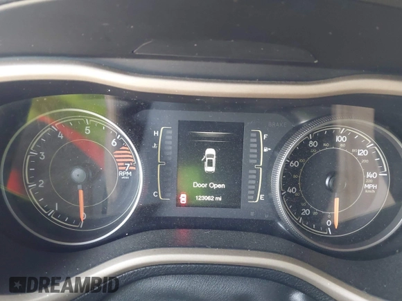2017 Jeep Cherokee Altitude with VIN 1C4PJLAB4HW640458, listed as a IAAI auction lot 42348793 with 123,062 mi miles and . Bid and sale history available at DreamBid. Image 7.
