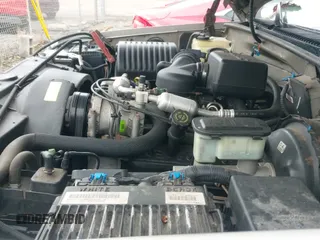 1998 GMC Sierra 1500 с VIN 1GTEC19R7WE560274, выставлен на аукционе IAAI как лот 42255089 с пробегом 176 450 миль миль и . История ставок и продаж доступна на DreamBid. Изображение 19.