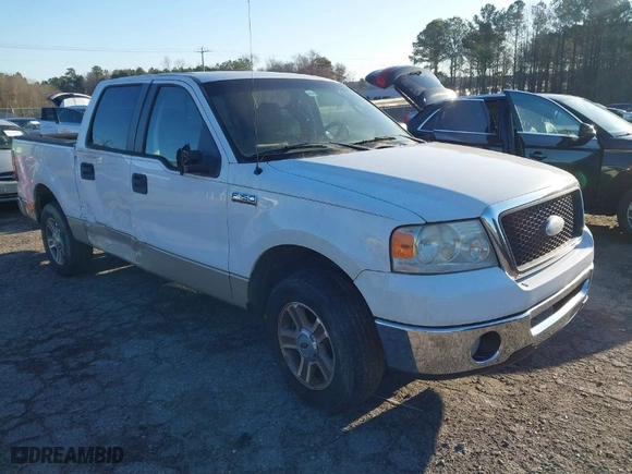 2008 Ford F-150 XLT with VIN 1FTPW12V58FA01049, listed as a IAAI auction lot 41725923 with 354,463 mi miles. Bid and sale history available at carsss.com. Image 1.