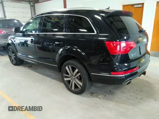 2014 Audi Q7 Premium Plus z VIN WA1LMAFE3ED013667, wystawiony jako IAAI lot #40940362 z przebiegiem 111 599 mil mil oraz . Historia ofert i sprzedaży dostępna na DreamBid. Obrazek 3.