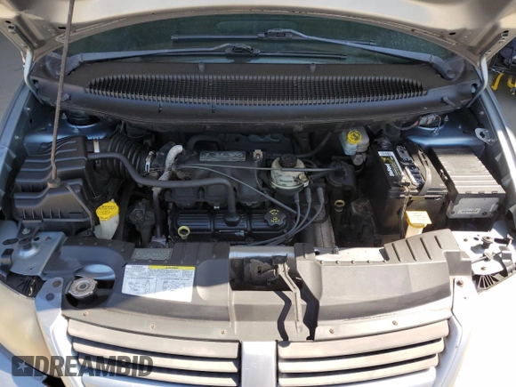 2005 Dodge Caravan SXT with VIN 1D4GP45R15B181360, listed as a Copart auction lot 61221005 with 229,828 mi miles and Salvage title. Bid and sale history available at DreamBid. Image 12.