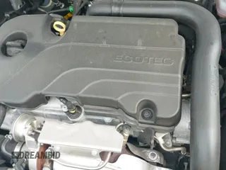 2021 Chevrolet Malibu LS z VIN 1G1ZC5ST2MF084143, wystawiony jako IAAI lot #42390570 z przebiegiem 29 658 mil mil oraz . Historia ofert i sprzedaży dostępna na DreamBid. Obrazek 19.