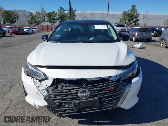 2024 Nissan Sentra SR with VIN 3N1AB8DV8RY262356, listed as a IAAI auction lot 41104932 with 5,880 mi miles and . Bid and sale history available at DreamBid. Image 12.