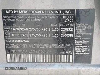 2011 Mercedes-Benz GL-Class GL 450 with VIN 4JGBF7BE3BA740269, listed as a IAAI auction lot 42098338 with 146,055 mi miles. Bid and sale history available at carsss.com. Image 9.