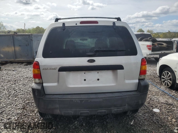 2005 Ford Escape XLS Value with VIN 1FMYU02Z85DA14324, listed as a Copart auction lot 73111164 with 212,118 mi miles and Salvage Title. Bid and sale history available at DreamBid. Image 6.