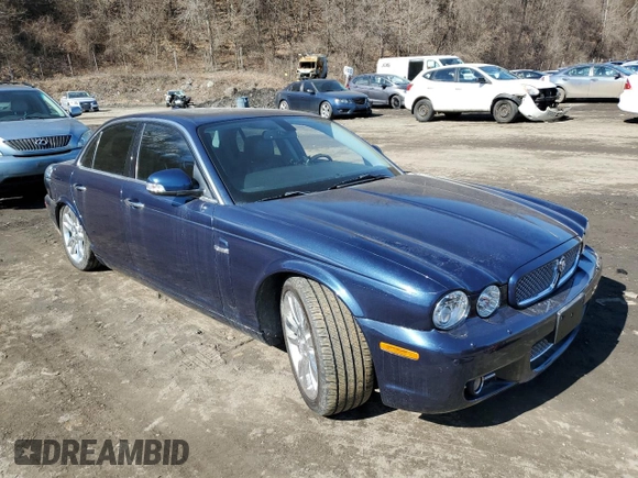 2008 Jaguar XJ with VIN SAJWA71B68SH28202, listed as a Copart auction lot 46217165 with 36,724 mi miles and Salvage Title. Bid and sale history available at carsss.com. Image 4.
