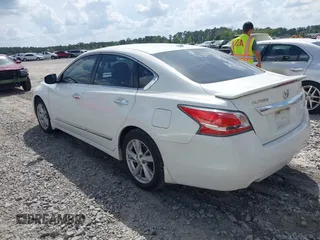 2014 Nissan Altima SV with VIN 1N4AL3AP0EC325820, listed as a IAAI auction lot 41971311 with 206,134 mi miles and . Bid and sale history available at DreamBid. Image 3.