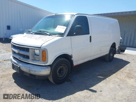 1999 Chevrolet City Express Cargo z VIN 1GCGG25R7X1096940, wystawiony jako IAAI lot #42363384 z przebiegiem 313 143 mil mil oraz . Historia ofert i sprzedaży dostępna na DreamBid. Obrazek 2.