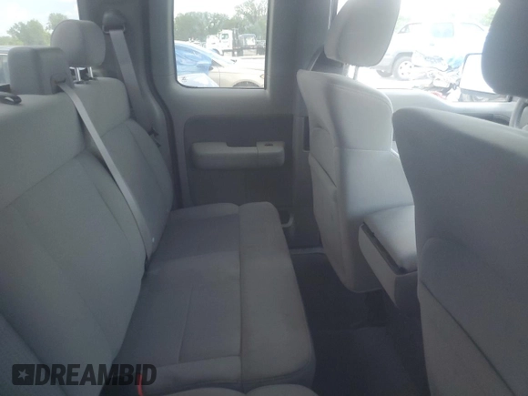 2008 Ford F-150 XL с VIN 1FTPX12V78FA68233, выставлен на аукционе Copart как лот 62430785 с пробегом 266 104 миль миль и Чистый • Clean title. История ставок и продаж доступна на DreamBid. Изображение 10.