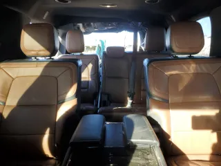 2023 Lincoln Navigator L Reserve with VIN 5LMJJ3LG6PEL16195, listed as a Copart auction lot 82288124 with 23,021 mi miles and Salvage Title. Bid and sale history available at carsss.com. Image 10.