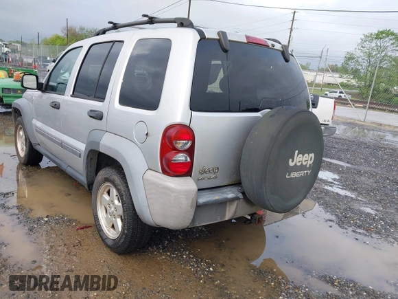 2006 Jeep Liberty Sport with VIN 1J4GL48K86W158301, listed as a IAAI auction lot 42095349 with 217,187 mi miles. Bid and sale history available at carsss.com. Image 3.