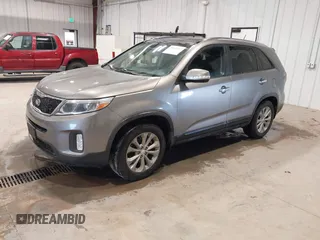 2015 Kia Sorento EX with VIN 5XYKU4A77FG578101, listed as a IAAI auction lot 41603372 with 120,804 mi miles. Bid and sale history available at carsss.com. Image 2.