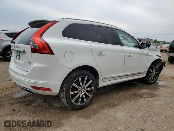 2016 Volvo XC60 T5 Drive-E Premier with VIN YV440MDK7G2901902, listed as a Copart auction lot 58570005 with 139,863 mi miles and Salvage title. Bid and sale history available at DreamBid. Image 3.