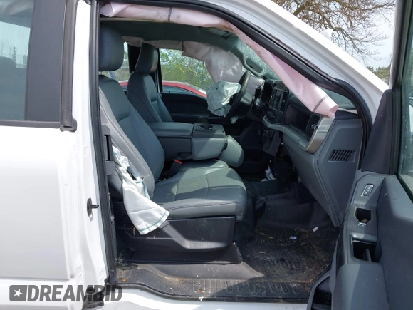 2022 Ford F-150 XL z VIN 1FTEX1EB8NKF26762, wystawiony jako IAAI lot #42217335 z przebiegiem 40 226 mil mil oraz . Historia ofert i sprzedaży dostępna na DreamBid. Obrazek 5.