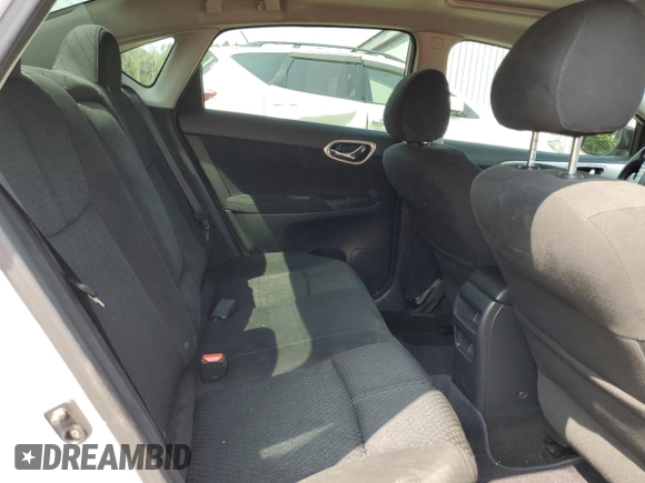 2013 Nissan Sentra SR z VIN 3N1AB7AP8DL718765, wystawiony jako Copart lot #67128324 z przebiegiem 173 824 mil mil oraz Szkoda całkowita • Salvage title. Historia ofert i sprzedaży dostępna na DreamBid. Obrazek 10.
