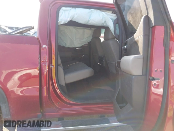 2019 GMC Sierra 1500 SLT z VIN 1GTU9DED2KZ210981, wystawiony jako IAAI lot #42315099 z przebiegiem Nie podano mil oraz . Historia ofert i sprzedaży dostępna na DreamBid. Obrazek 8.