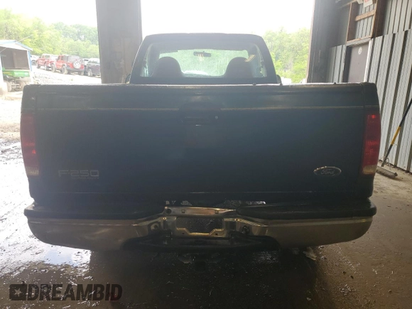 1999 Ford F-250 XL z VIN 1FTNF20L9XEE52553, wystawiony jako Copart lot #56112035 z przebiegiem 114 086 mil mil oraz Czysty tytuł • Clean title. Historia ofert i sprzedaży dostępna na DreamBid. Obrazek 6.