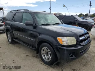 2005 Toyota Sequoia SR5 with VIN 5TDZT34A55S240653, listed as a Copart auction lot 53388055 with 203,916 mi miles and Clean Title. Bid and sale history available at carsss.com. Image 4.