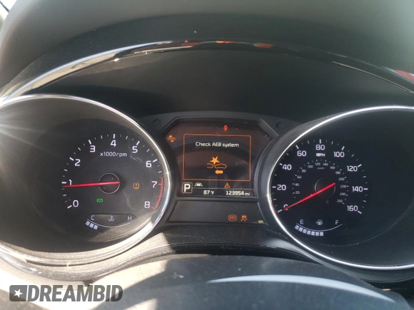 2017 Kia Sedona EX with VIN KNDMC5C1XH6264152, listed as a Copart auction lot 69098454 with 123,954 mi miles and Salvage Title. Bid and sale history available at carsss.com. Image 9.