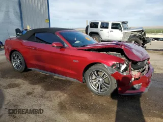 2017 Ford Mustang GT Premium z VIN 1FATP8FF6H5248079, wystawiony jako Copart lot #55159055 z przebiegiem 73 971 mil mil oraz Szkoda całkowita • Salvage title. Historia ofert i sprzedaży dostępna na DreamBid. Obrazek 4.