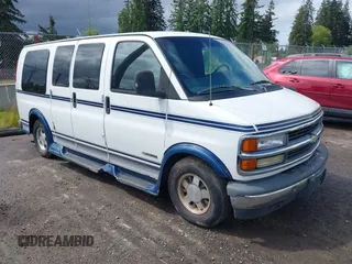 1999 Chevrolet Express z VIN 1GBFG15R1X1063362, wystawiony jako IAAI lot #42312348 z przebiegiem 136 127 mil mil oraz . Historia ofert i sprzedaży dostępna na DreamBid. Obrazek 1.