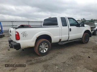 2013 Ford F-250 XL with VIN 1FT7X2B62DEB20592, listed as a Copart auction lot 51535495 with 390,072 mi miles and Salvage Title. Bid and sale history available at DreamBid. Image 3.