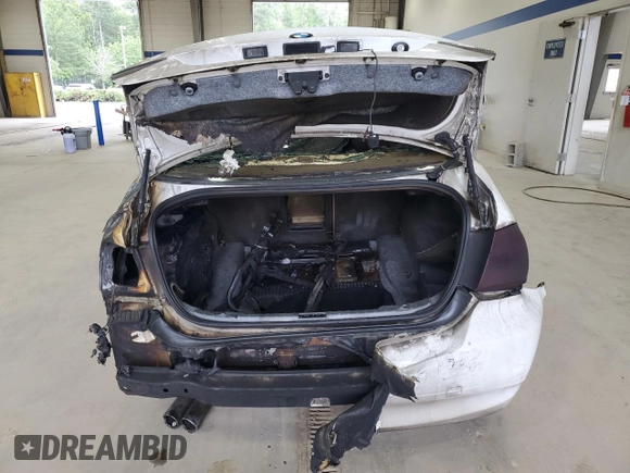 2006 BMW 3 Series 330i with VIN WBAVB33526PS16938, listed as a Copart auction lot 58483365 with Not provided miles and Non repairable. Bid and sale history available at DreamBid. Image 6.