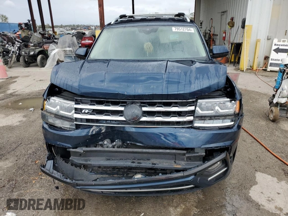 2018 Volkswagen Atlas SE with VIN 1V2FR2CA3JC557502, listed as a Copart auction lot 79512704 with 175,597 mi miles and Non repairable. Bid and sale history available at DreamBid. Image 5.