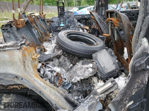 2023 Jeep Wrangler Sahara z VIN 1C4JJXP66PW698724, wystawiony jako Copart lot #55587825 z przebiegiem Nie podano mil oraz Nie do naprawy • Non repairable. Historia ofert i sprzedaży dostępna na DreamBid. Obrazek 11.