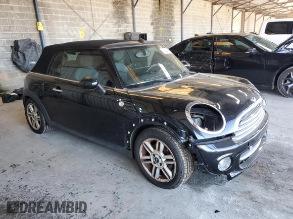 2012 MINI Convertible z VIN WMWZN3C55CT134262, wystawiony jako Copart lot #38224724 z przebiegiem 58 082 mil mil oraz Nie do naprawy • Non repairable. Historia ofert i sprzedaży dostępna na DreamBid. Obrazek 4.