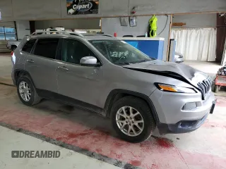 2017 Jeep Cherokee Latitude z VIN 1C4PJMCS4HW500557, wystawiony jako Copart lot #54408435 z przebiegiem 125 360 mil mil oraz Szkoda całkowita • Salvage title. Historia ofert i sprzedaży dostępna na DreamBid. Obrazek 4.