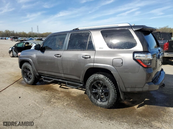 2014 Toyota 4Runner SR5 with VIN JTEZU5JR6E5069965, listed as a Copart auction lot 49981255 with 147,141 mi miles and Salvage Title. Bid and sale history available at carsss.com. Image 2.