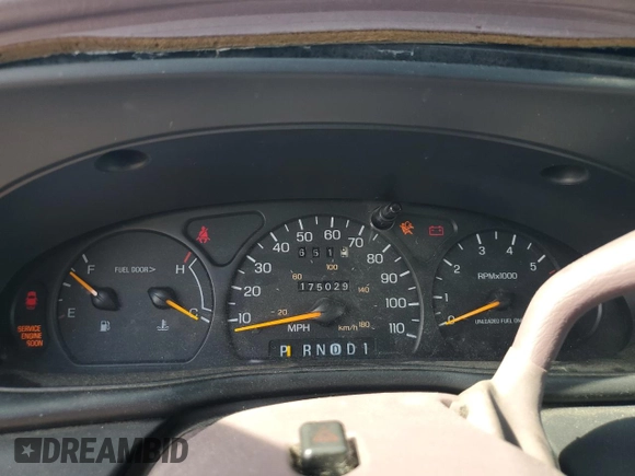 1996 Ford Taurus GL with VIN 1FALP52U7TA299996, listed as a Copart auction lot 53387685 with 175,029 mi miles and Salvage title. Bid and sale history available at DreamBid. Image 9.