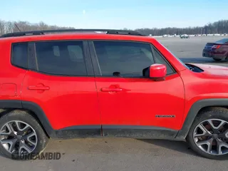 2015 Jeep Renegade Latitude with VIN ZACCJABT6FPB23098, listed as a IAAI auction lot 41538866 with 111,107 mi miles. Bid and sale history available at carsss.com. Image 13.