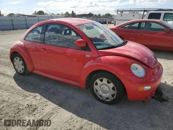 1999 Volkswagen Beetle GLS z VIN 3VWCC21C3XM408103, wystawiony jako Copart lot #76181144 z przebiegiem 126 726 mil mil oraz Czysty tytuł • Clean title. Historia ofert i sprzedaży dostępna na DreamBid. Obrazek 4.