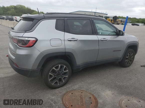 2021 Jeep Compass Trailhawk z VIN 3C4NJDDBXMT565063, wystawiony jako Copart lot #57620595 z przebiegiem 125 956 mil mil oraz Czysty tytuł • Clean title. Historia ofert i sprzedaży dostępna na DreamBid. Obrazek 3.