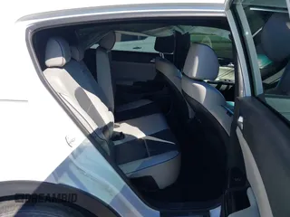 2018 Kia Sportage EX with VIN KNDPN3ACXJ7470734, listed as a IAAI auction lot 41859915 with 123,918 mi miles and . Bid and sale history available at DreamBid. Image 8.