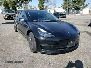 2023 Tesla Model 3 z VIN 5YJ3E1EA4PF707099, wystawiony jako Copart lot #52531035 z przebiegiem 57 723 mil mil oraz Szkoda całkowita • Salvage title. Historia ofert i sprzedaży dostępna na DreamBid. Obrazek 10.