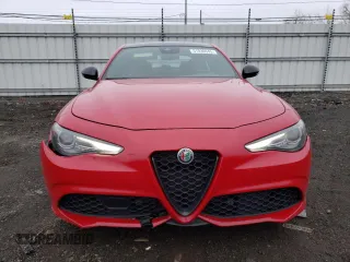 2021 Alfa Romeo Giulia Ti with VIN ZARFANBN4M7647744, listed as a Copart auction lot 51036045 with 83,974 mi miles and Salvage title. Bid and sale history available at DreamBid. Image 5.