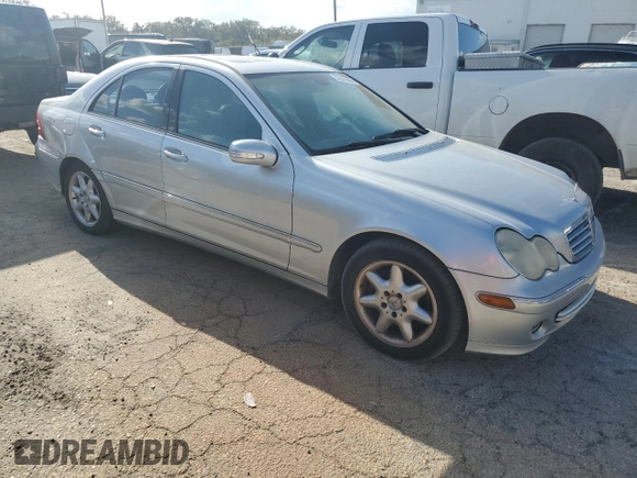 2006 Mercedes-Benz C 230 Sport z VIN WDBRF56H76F742674, wystawiony jako Copart lot #76616404 z przebiegiem Nie podano mil oraz Szkoda całkowita • Salvage title. Historia ofert i sprzedaży dostępna na DreamBid. Obrazek 4.
