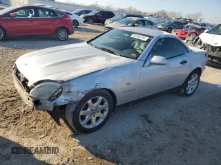 1998 Mercedes-Benz SLK-Class with VIN WDBKK47F2WF075050, listed as a Copart auction lot 83265144 with 116,078 mi miles and Salvage Title. Bid and sale history available at carsss.com. Image 1.