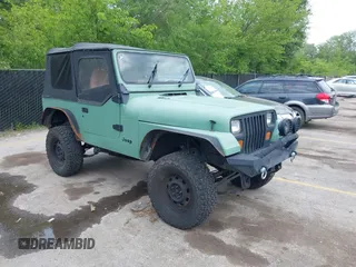 1988 Jeep Wrangler z VIN 2BCCZ81K6JB543582, wystawiony jako IAAI lot #42196347 z przebiegiem 228 437 mil mil oraz . Historia ofert i sprzedaży dostępna na DreamBid. Obrazek 1.