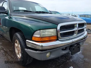 2001 Dodge Dakota with VIN 1B7GL22X11S284210, listed as a IAAI auction lot 41630417 with 206,484 mi miles. Bid and sale history available at carsss.com. Image 6.