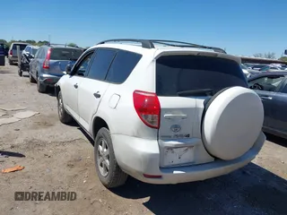 2008 Toyota RAV4 with VIN JTMZD33V086056470, listed as a IAAI auction lot 41831211 with 109,645 mi miles. Bid and sale history available at carsss.com. Image 3.