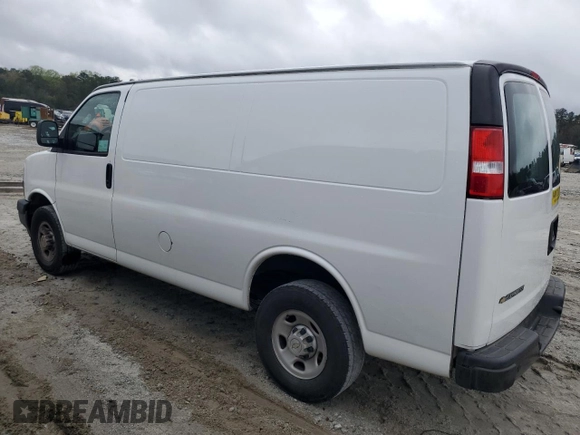 2022 Chevrolet Express Cargo с VIN 1GCWGAFPXN1217752, выставлен на аукционе Copart как лот 49950615 с пробегом 104 374 миль миль и Чистый • Clean title. История ставок и продаж доступна на DreamBid. Изображение 2.
