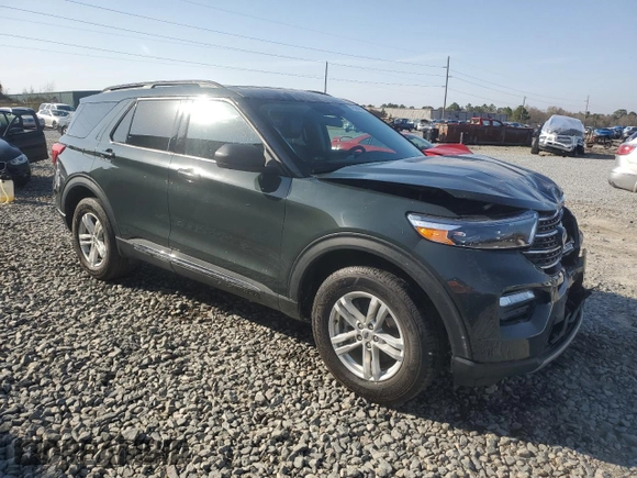 2021 Ford Explorer XLT with VIN 1FMSK8DH8MGC43405, listed as a Copart auction lot 48394945 with 39,442 mi miles and Salvage Title. Bid and sale history available at carsss.com. Image 4.