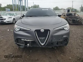 2018 Alfa Romeo Stelvio z VIN ZASFAKAN7J7B72474, wystawiony jako Copart lot #58086545 z przebiegiem Nie podano mil oraz Czysty tytuł • Clean title. Historia ofert i sprzedaży dostępna na DreamBid. Obrazek 5.
