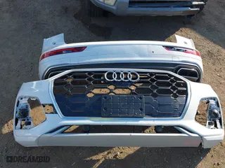 2024 Audi Q5 S line Premium Plus with VIN WA1E2AFY0R2070483, listed as a IAAI auction lot 41450908 with 12,881 mi miles. Bid and sale history available at carsss.com. Image 12.