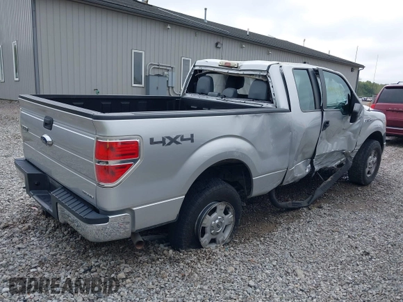 2014 Ford F-150 XL with VIN 1FTEX1EM2EFB00107, listed as a IAAI auction lot 40443721 with 121,674 mi miles and . Bid and sale history available at carsss.com. Image 4.
