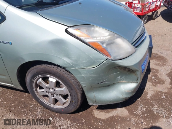 2008 Toyota Prius with VIN JTDKB20UX87740479, listed as a IAAI auction lot 42228331 with 186,095 mi miles and . Bid and sale history available at DreamBid. Image 6.